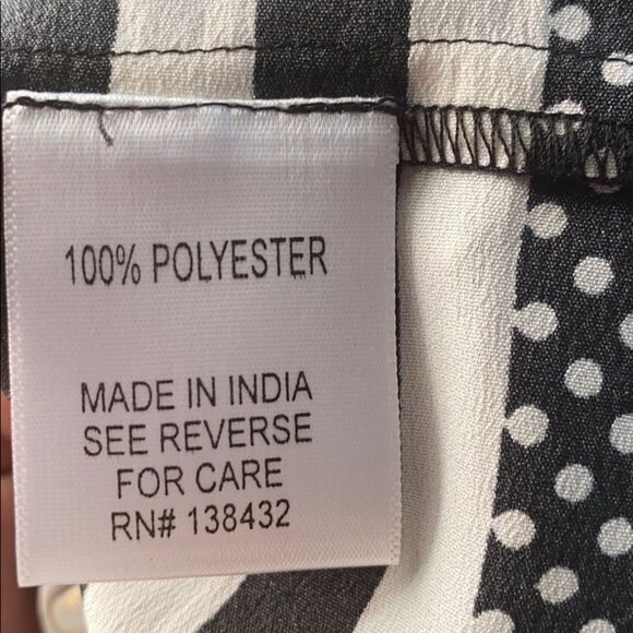 Modcloth Black and White Peter Pan Collar Blouse Top - Picture 7 of 9